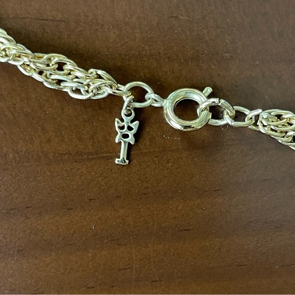 Vtg Crown Trifari Cross Pendant Double Chain Necklace - Picture 5 of 6